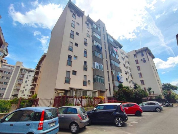 appartamento in vendita a Palermo in zona San Lorenzo