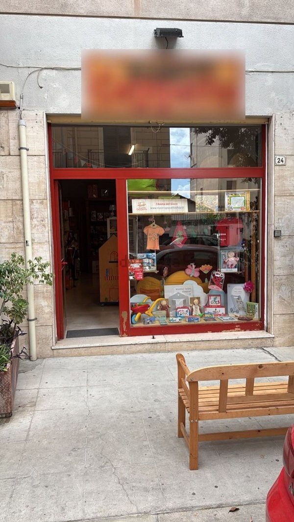 locale commerciale in vendita a Palermo in zona Malaspina/Palagonia