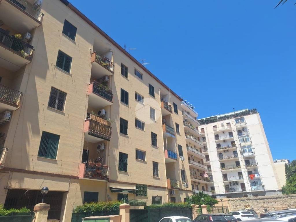 appartamento in vendita a Palermo in zona Politeama