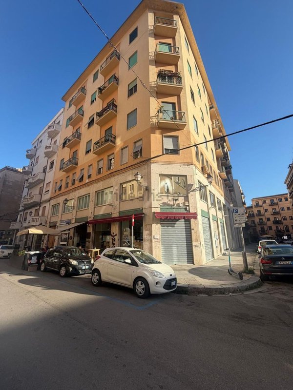 appartamento in vendita a Palermo in zona Centro storico