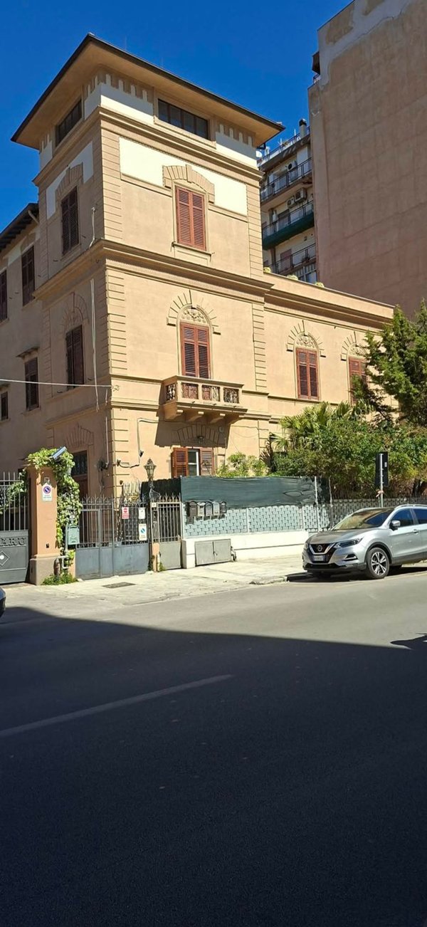 appartamento in vendita a Palermo in zona Montepellegrino