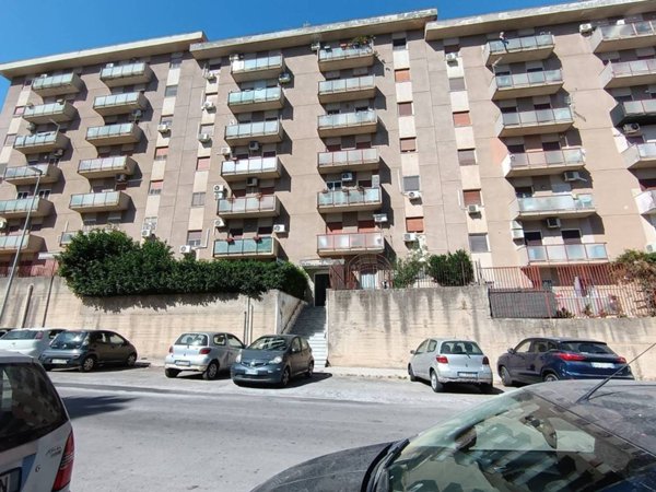 appartamento in vendita a Palermo in zona Baida