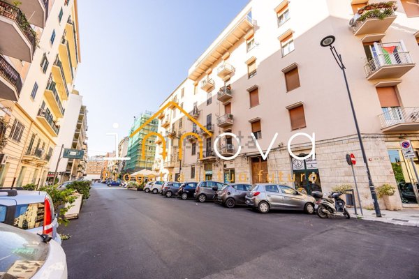 appartamento in vendita a Palermo in zona Libertà