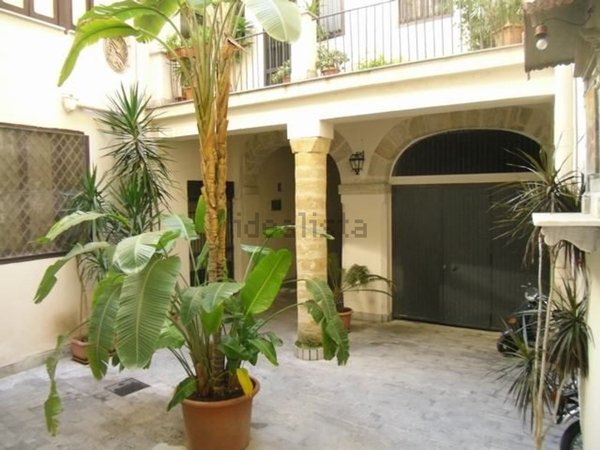 appartamento in vendita a Palermo in zona Centro storico