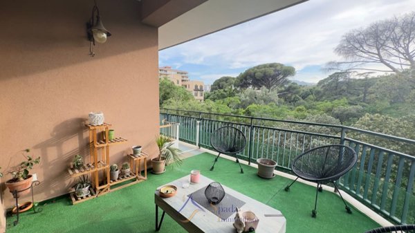 appartamento in vendita a Palermo in zona Malaspina/Palagonia