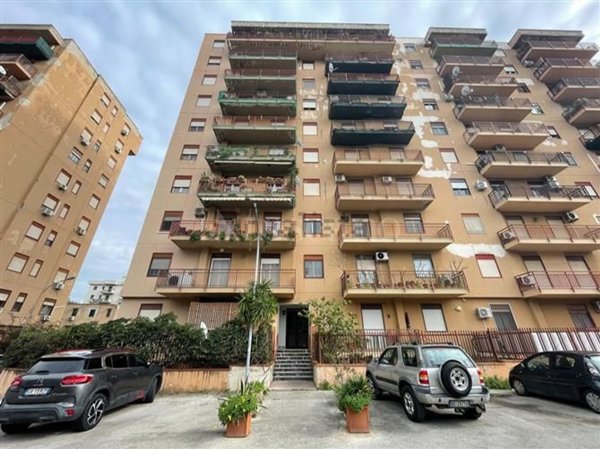 appartamento in vendita a Palermo in zona Uditore