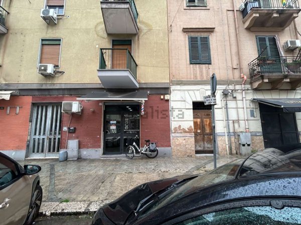 locale commerciale in vendita a Palermo in zona Oreto