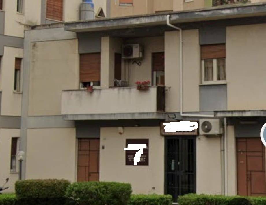 appartamento in vendita a Palermo in zona Malaspina/Palagonia