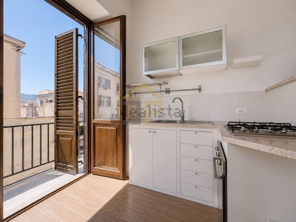 appartamento in vendita a Palermo in zona Centro storico