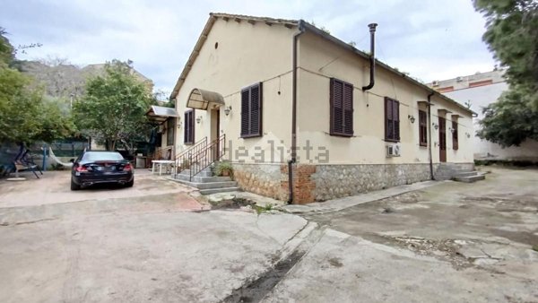 casa indipendente in vendita a Palermo in zona Pallavicino