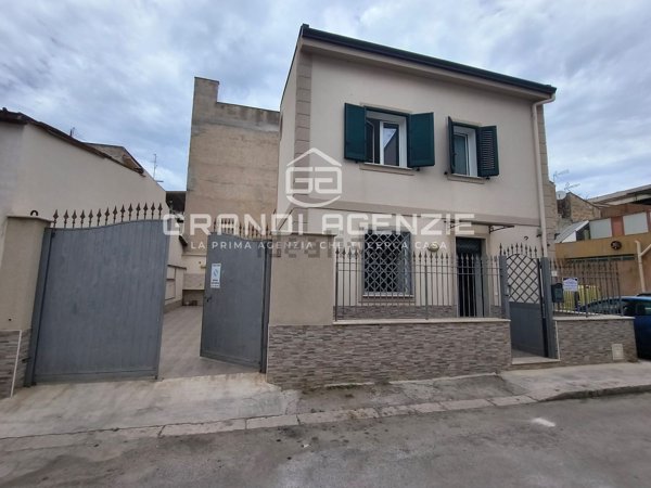 appartamento in vendita a Palermo in zona Partanna