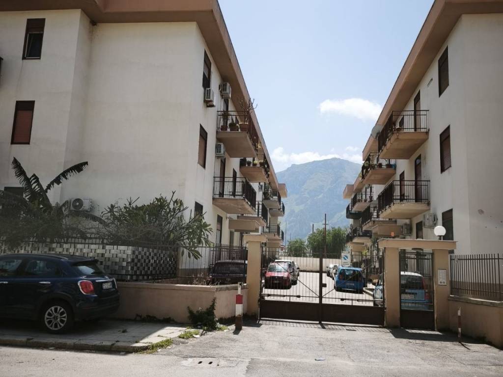 appartamento in vendita a Palermo in zona Acqua dei Corsari