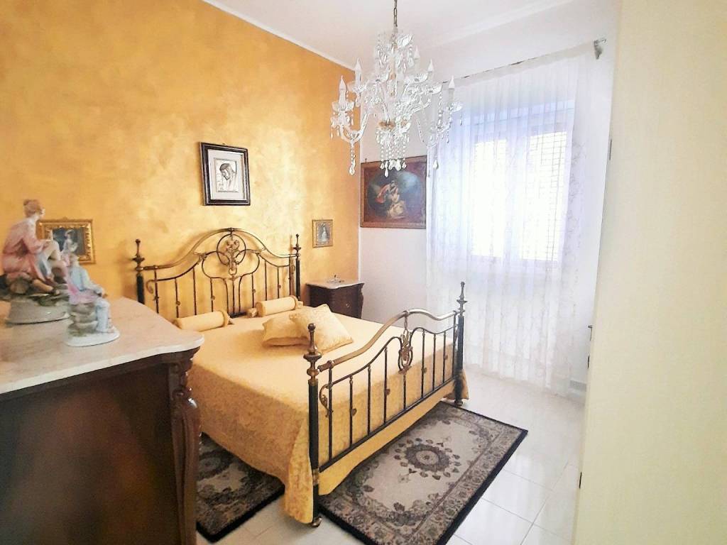 appartamento in vendita a Palermo in zona Montegrappa / Santa Rosalia