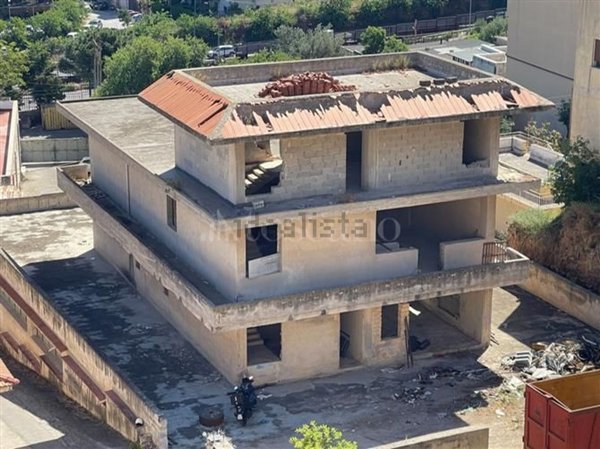 casa indipendente in vendita a Palermo in zona San Lorenzo