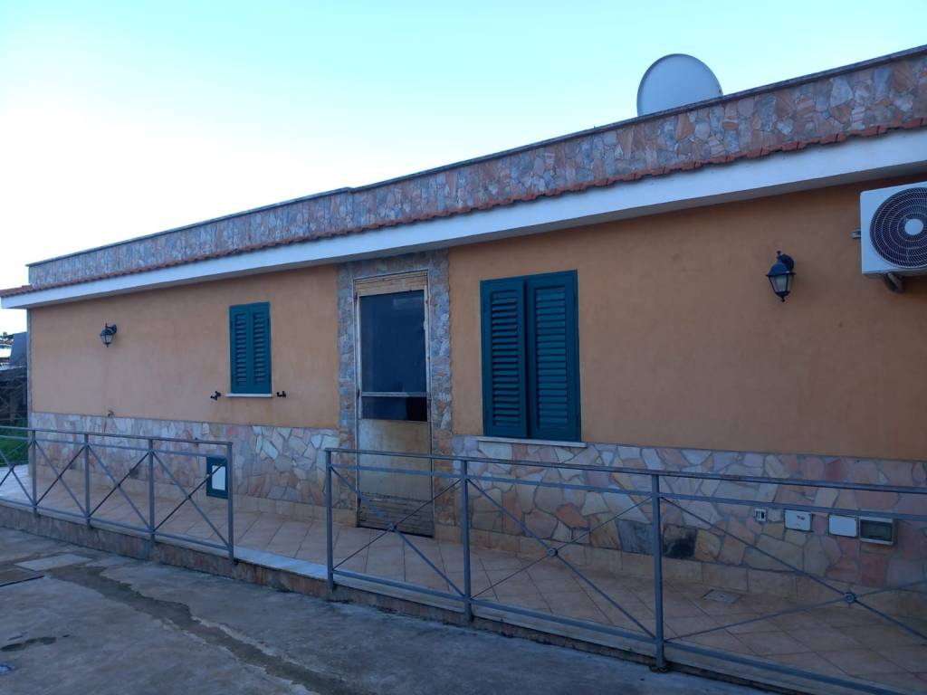 casa indipendente in vendita a Palermo in zona Cruillas
