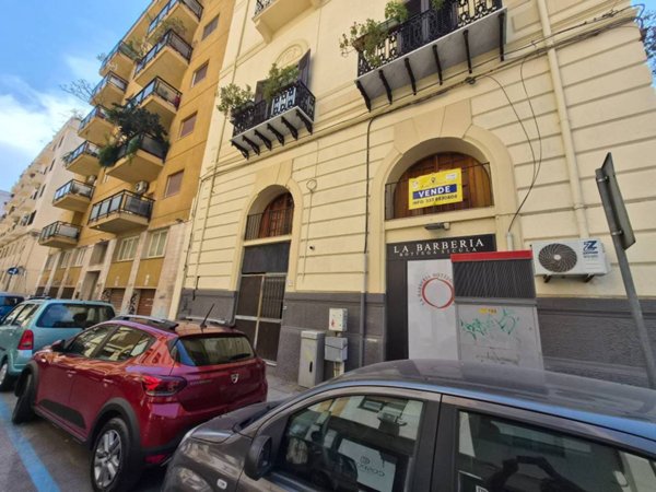 appartamento in vendita a Palermo in zona Politeama