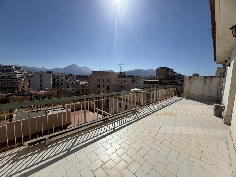 appartamento in vendita a Palermo