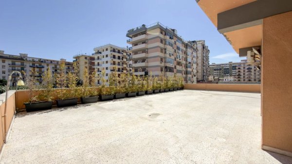 appartamento in vendita a Palermo in zona Malaspina/Palagonia