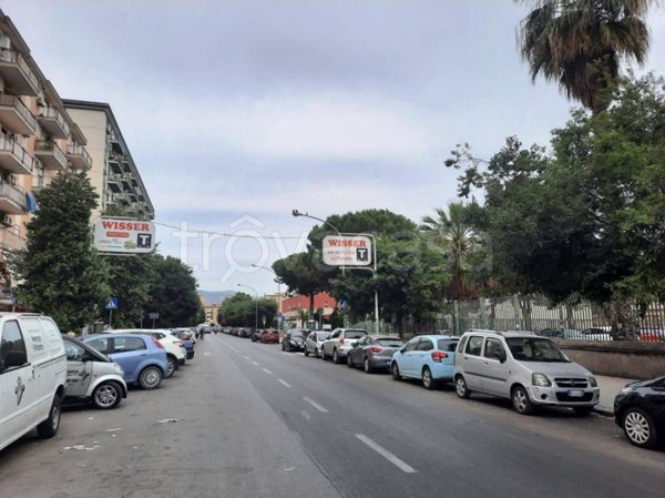 negozio in vendita a Palermo in zona Montegrappa / Santa Rosalia