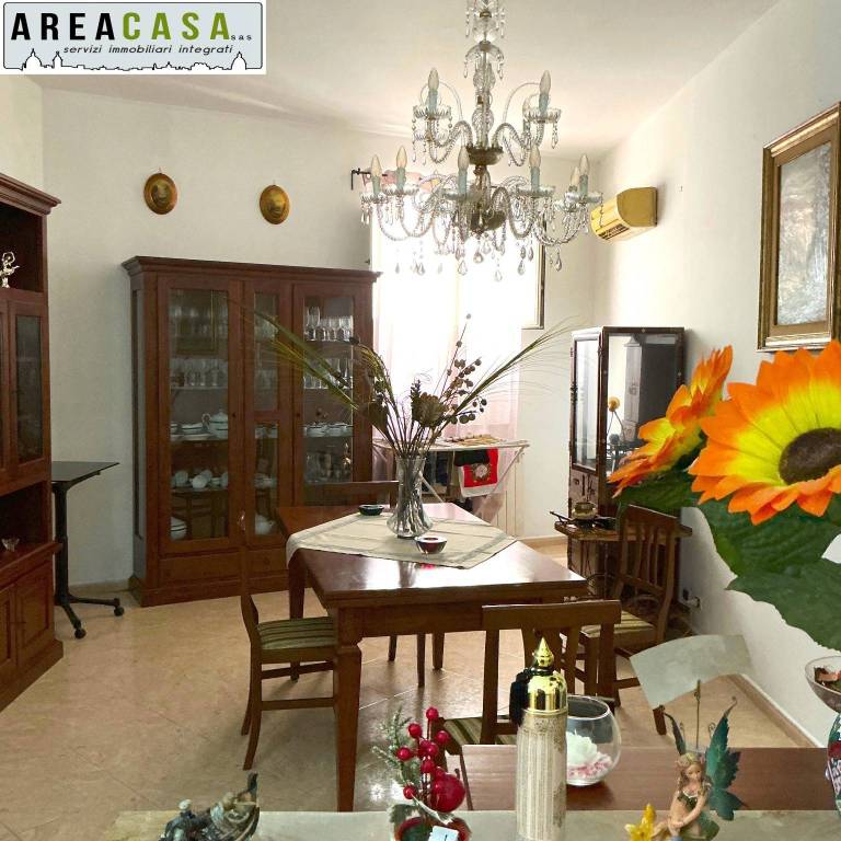 casa indipendente in vendita a Palermo in zona Zisa
