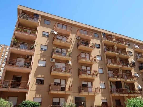 appartamento in vendita a Palermo in zona Villagrazia/Falsomiele