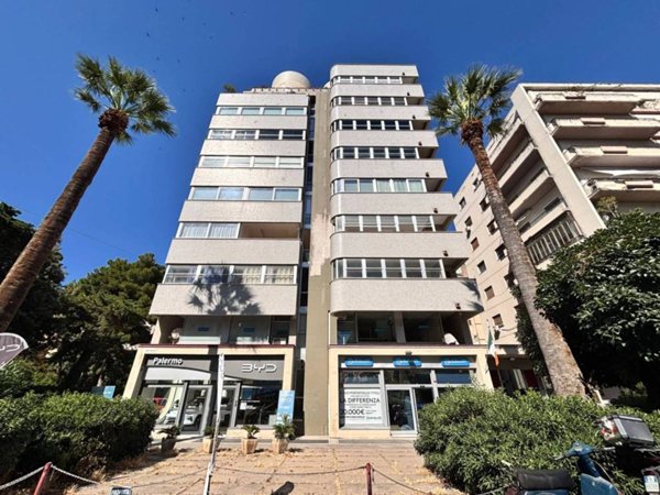 appartamento in vendita a Palermo in zona Libertà