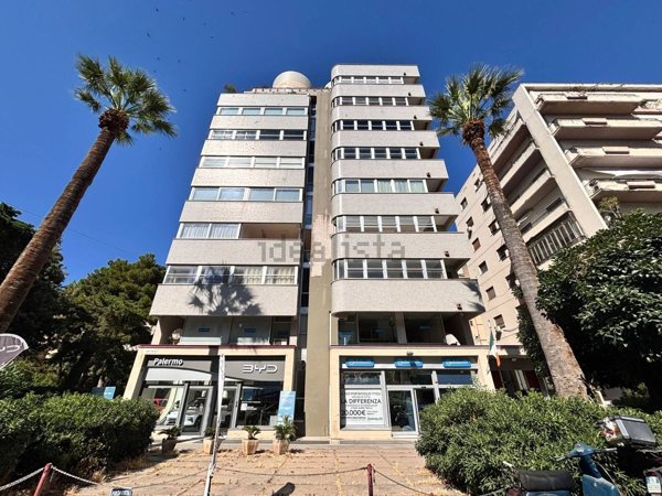 appartamento in vendita a Palermo in zona Libertà