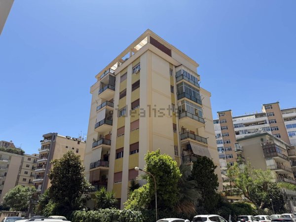 appartamento in vendita a Palermo in zona Libertà