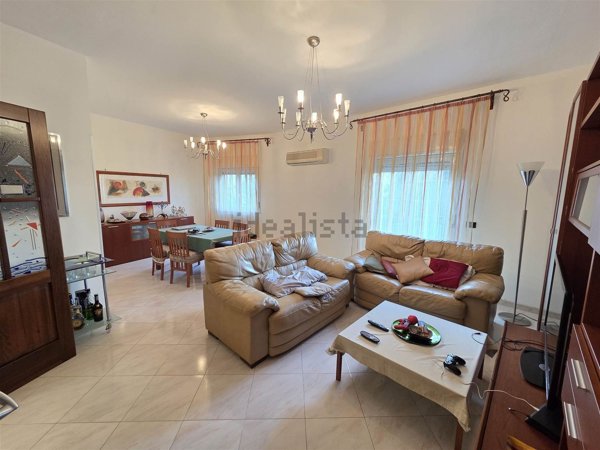 appartamento in vendita a Palermo in zona Chiavelli