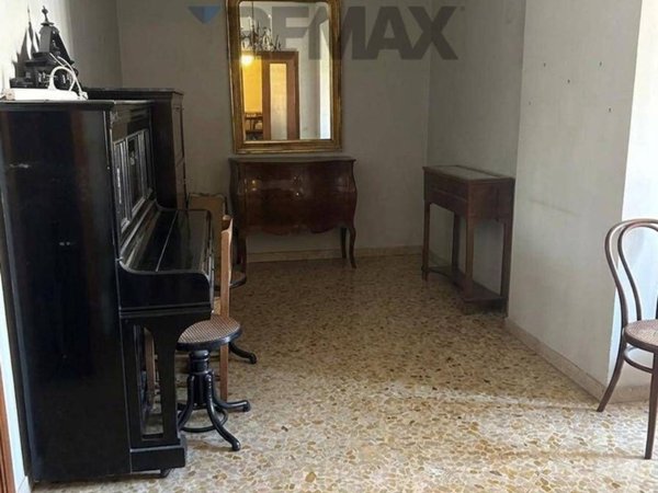appartamento in vendita a Palermo in zona Libertà