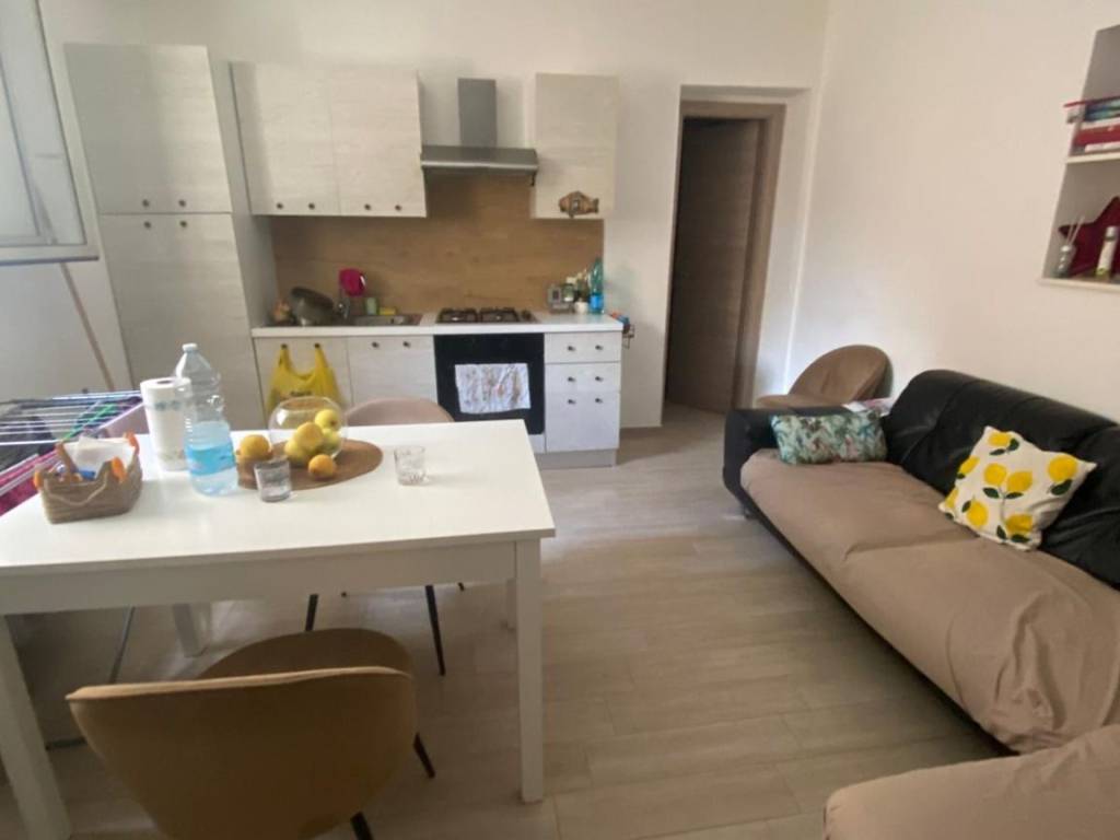 appartamento in vendita a Palermo in zona Malaspina/Palagonia
