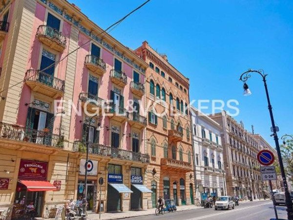 appartamento in vendita a Palermo in zona Centro storico