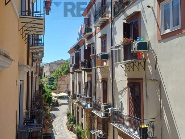 appartamento in vendita a Palermo in zona Centro storico