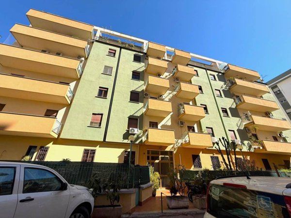 appartamento in vendita a Palermo in zona San Lorenzo