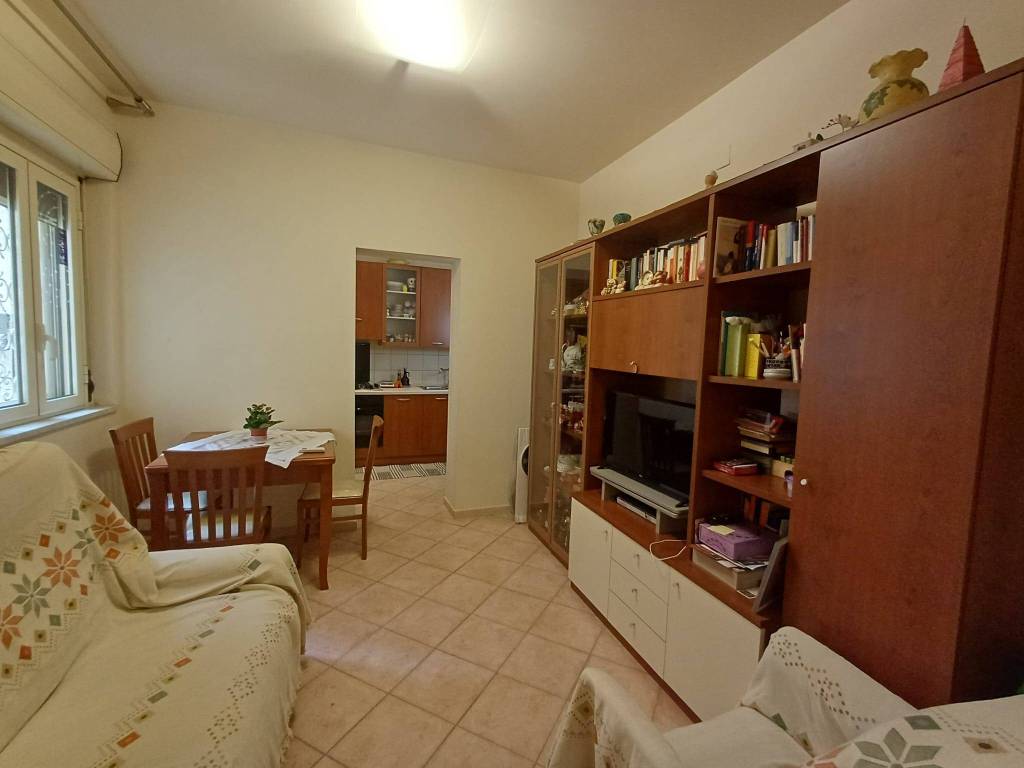 appartamento in vendita a Palermo in zona Zisa
