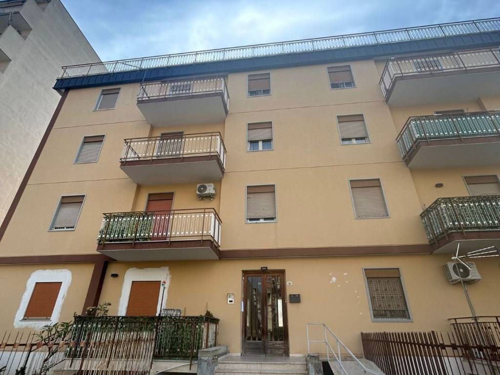 appartamento in vendita a Palermo in zona Altarello