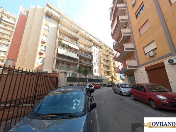 appartamento in vendita a Palermo in zona San Lorenzo