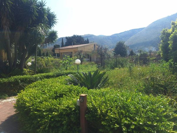casa indipendente in vendita a Palermo in zona Pallavicino