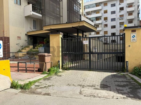 negozio in vendita a Palermo in zona Libertà