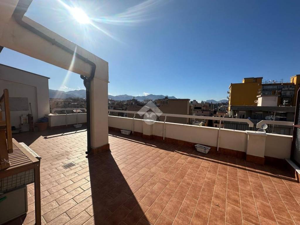 appartamento in vendita a Palermo in zona Oreto