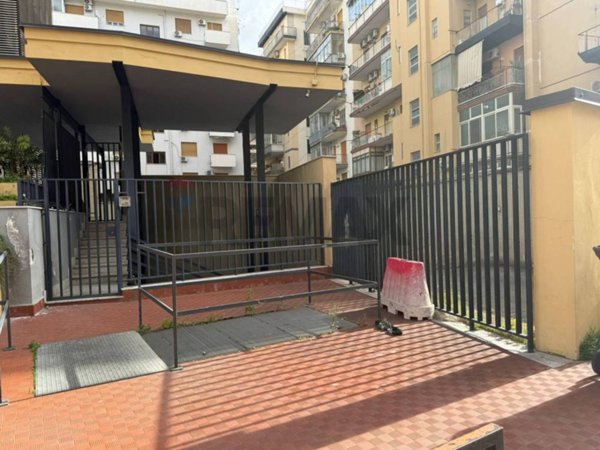locale commerciale in vendita a Palermo