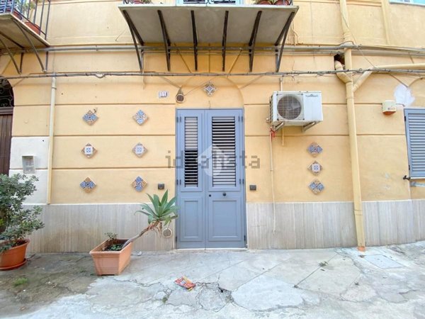appartamento in vendita a Palermo in zona Politeama