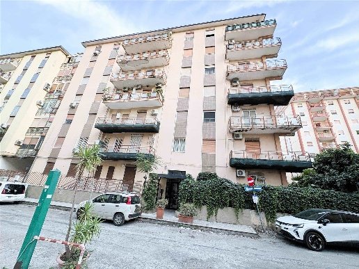 appartamento in vendita a Palermo in zona Uditore