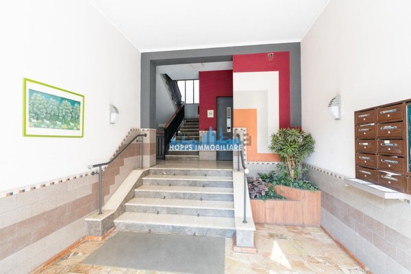 ufficio in vendita a Palermo in zona Politeama