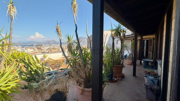 appartamento in vendita a Palermo in zona Libertà