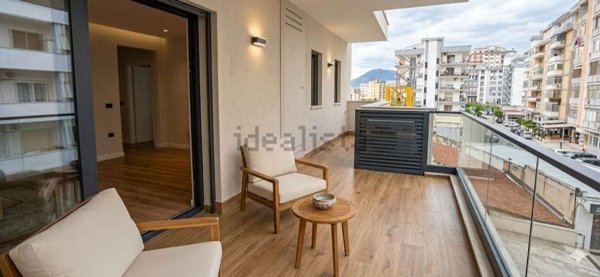 appartamento in vendita a Palermo in zona Malaspina/Palagonia