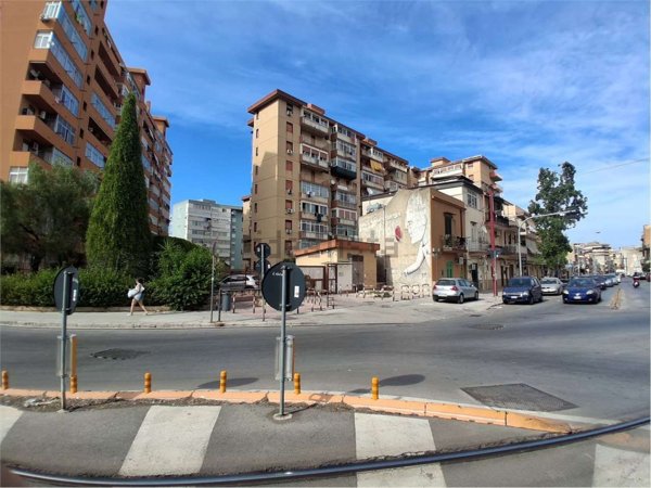 appartamento in vendita a Palermo in zona Roccella
