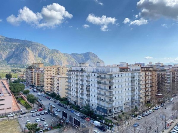 appartamento in vendita a Palermo in zona Resuttana
