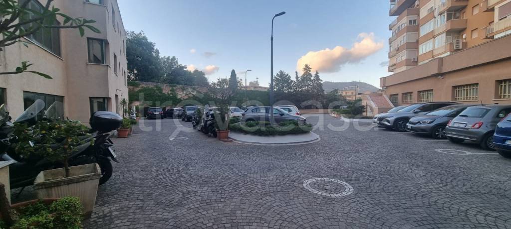appartamento in vendita a Palermo in zona Uditore