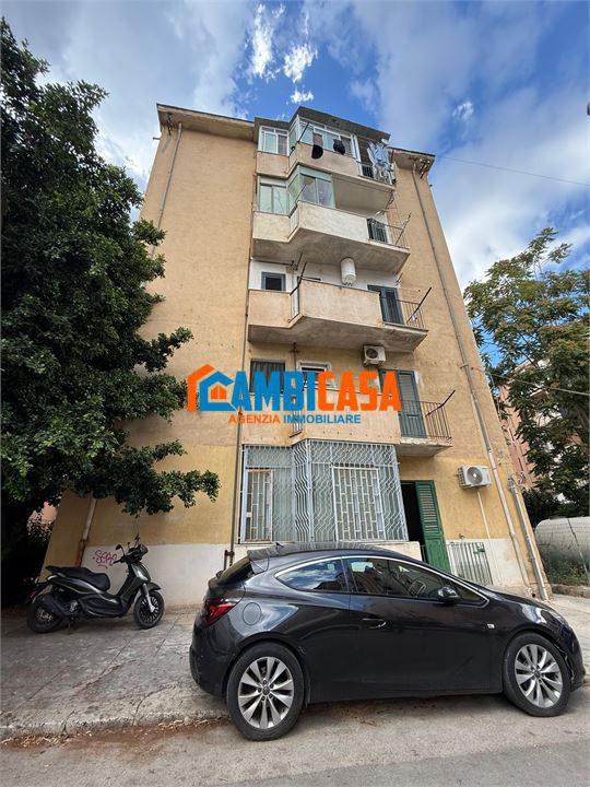 appartamento in vendita a Palermo in zona Mezzomonreale